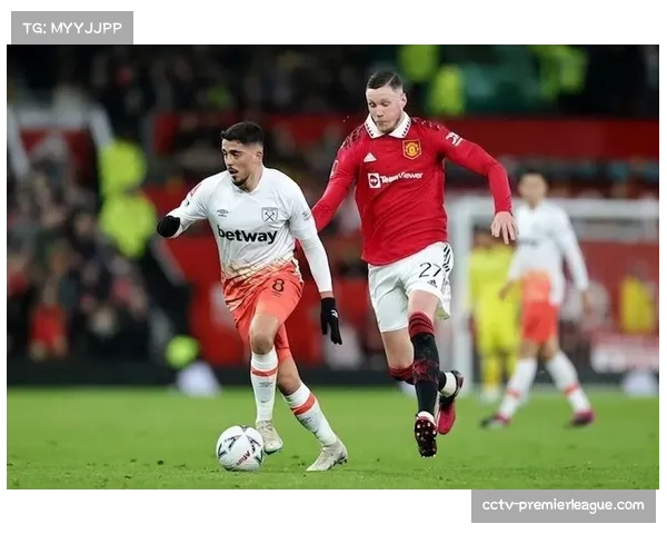 特温特前锋韦霍斯特赛季攻入五球,成为球队前场核心攻击手 特温特前锋韦霍斯特赛季攻入五球,成为球队前场核心攻击手